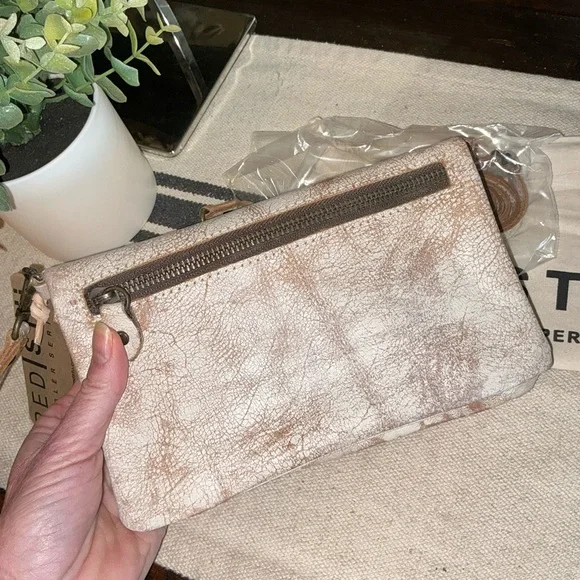 NWT Bed Stu Leather Cadence Wallet Wristlet Crossbody Nectar Lux MSRP $175 - Picture 9 of 16